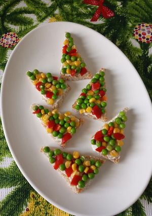 Брускети "Ялиночки" з горошком