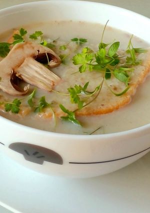 Вершковий грибний суп