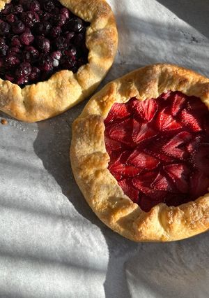 Галета з полуницею/лохиною