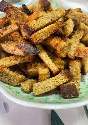 Грінки з чорного хліба