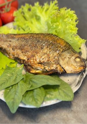 Запечені карасі: супер простий рецепт з лимоном та зеленню