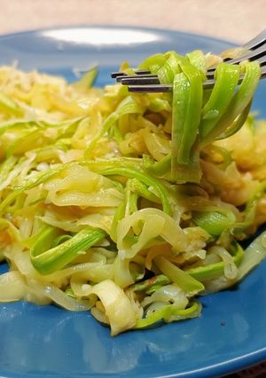 Кабачкова спагеті — легка та смачна вечеря без макарон