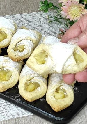 Печиво з яблучною начинкою — ніжне, ароматне, яке тане в роті!