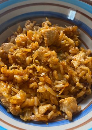 Рис з куркою та капустою