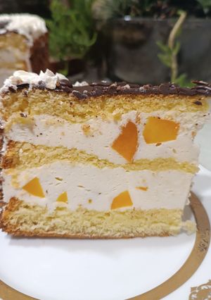 Сирний торт з персиками