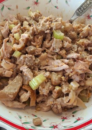 Смажені баклажани і свіжі стебла селери