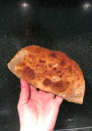 Соковиті швидкі чебуреки