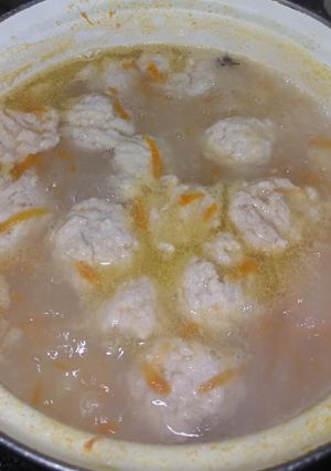 Суп із фрикадельками (найпростіший рецепт)