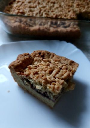 Тертий пиріг з простих інгредієнтів