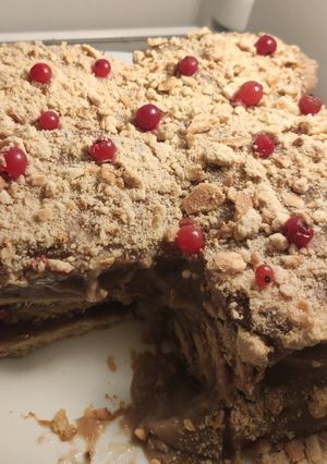 Торт из простого печенья с заварным кремом