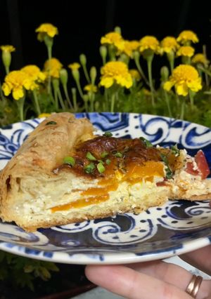 Французький кіш з томатами та крем сиром