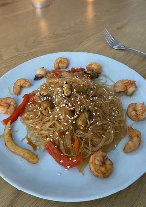 Фунчоза з морепродуктами