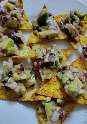 Чіпси з лавашу з гуакамоле