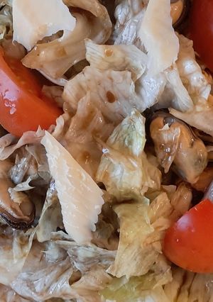 Швидкий салат з мідіями