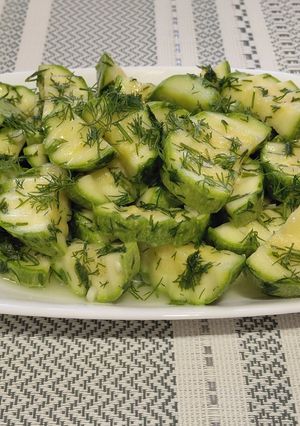 Швидкі мариновані кабачки