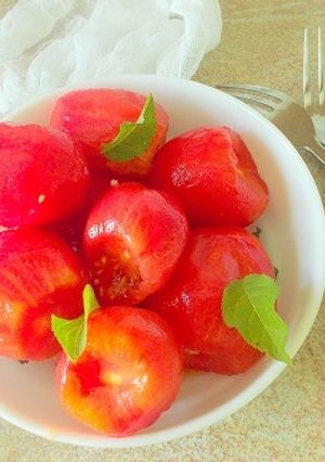 Швидкі помідори у томатному розсолі