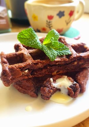 Шоколадні вафлі з творогом та грушою