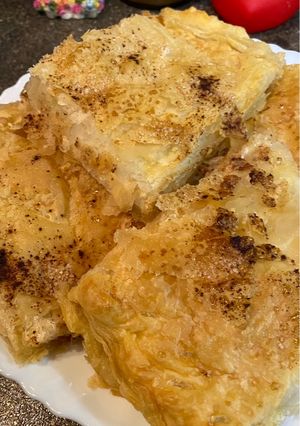 Яблучний пиріг з листкового тіста