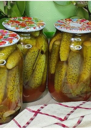 Як зробити хрумкі мариновані огірки з кетчупом дома?