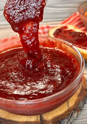 Як приготувати полуничне варення нашвидкуруч/Рецепт густого полуничного варення)