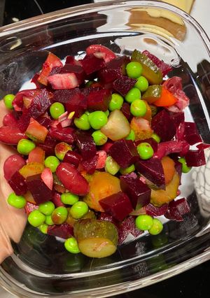 Винегрет с фасолью и свежим горошком