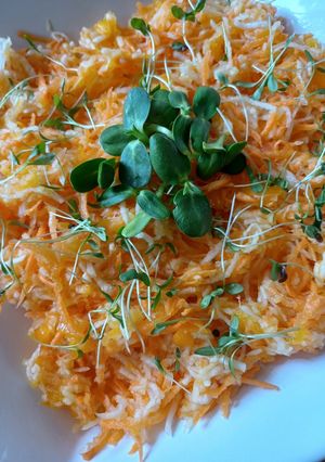 Вітамінний салат з дайконом