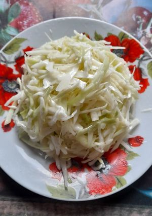 Капустный салат с заправкой из аквафабы