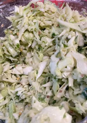 Зелений салат з авокадо