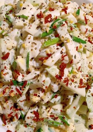 Зимний салат с кольцами кальмара