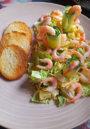 Легкий салат з креветками