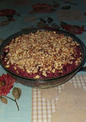 Салат "Изюминка" трехслойный