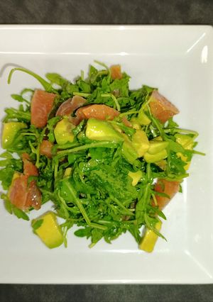 Салат з лососем та грейпфрутом