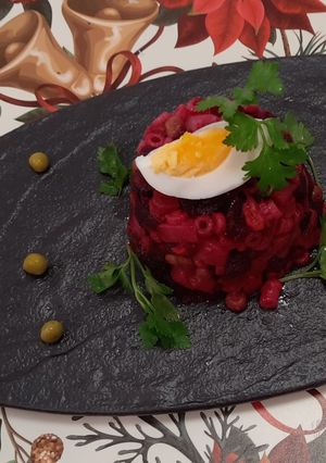 Салат з макаронами