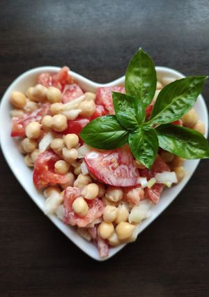 Салат з нутом