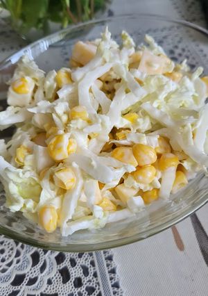 Салат з пекінської капусти із сиром