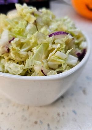 Салат з пекінської капусти і дайконом