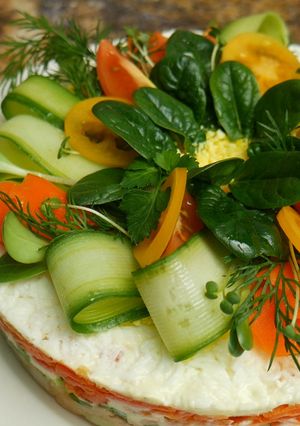 Салат з печінкою тріски та яйцем