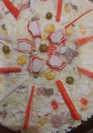 Салат з рисом та червоною рибою