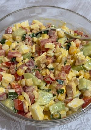 Салат з сиром косичка та кукурудзою