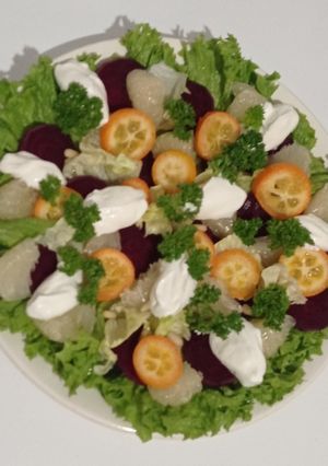 Салат з сирим буряком і цитрусовими