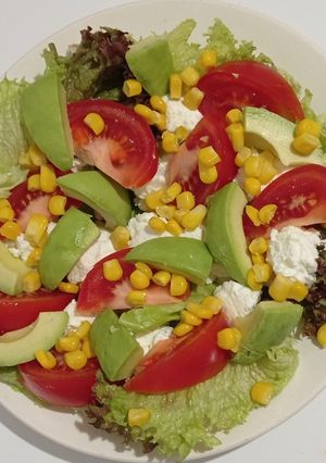 Салат з творогом