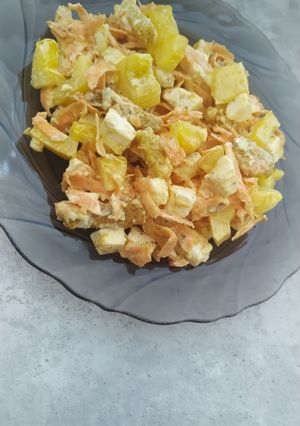 Салат з сухариками та морквою