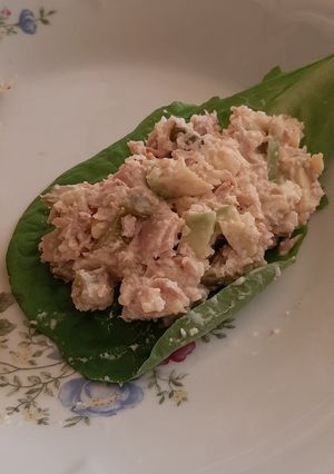 Салат з тунця і цвітної капусти. Підходить для кето