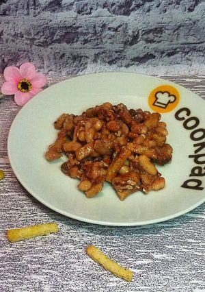 Салат з сухариками 