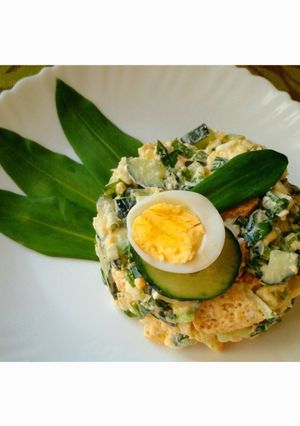 Салат з черемшою