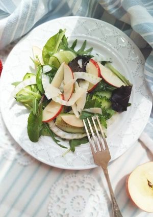 Салат з фенхелем та яблуком