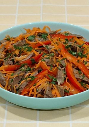 Салат зі свиного серця по-корейськи