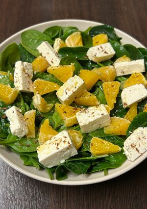 Салат зі шпинатом та апельсином