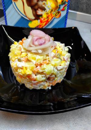 Салат из копчёной грудки с кукурузой