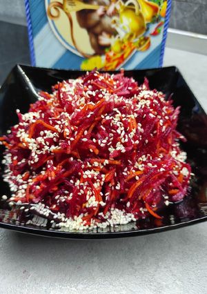 Салат из свёклы, моркови и груш